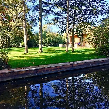 Superbe Gite Au Bord De L'eau, Marais Audomarois